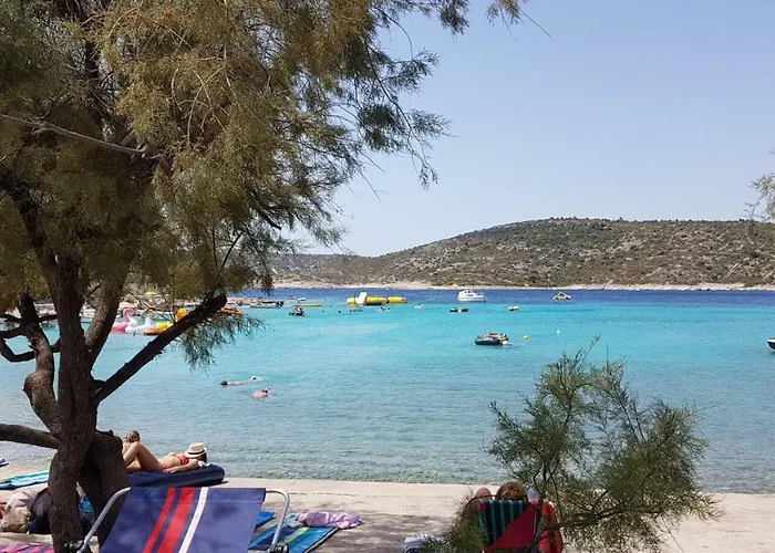 Zlata Moga * Rogoznica (Sibenik-Knin)